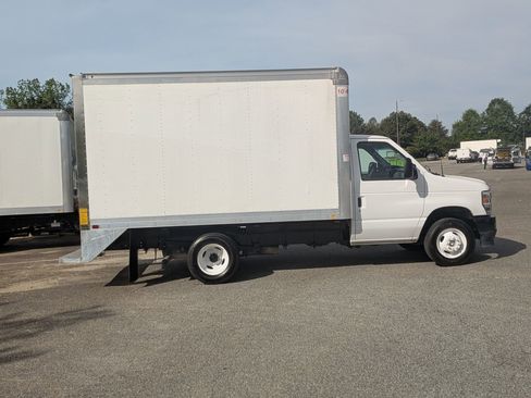 Used 2024 Ford E-350 and Econoline 350 Super Duty w/ Power Windows & Locks Group RWD image 10