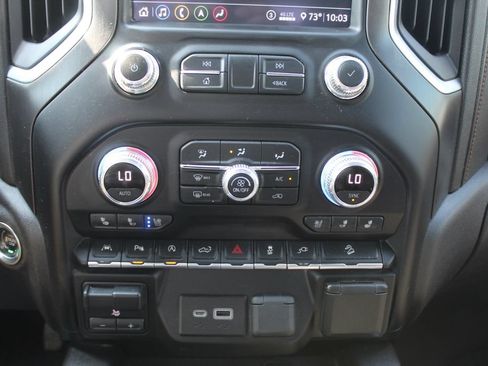 Used 2020 GMC Sierra 1500 AT4 w/ AT4 Premium Package AWD/4WD image 28
