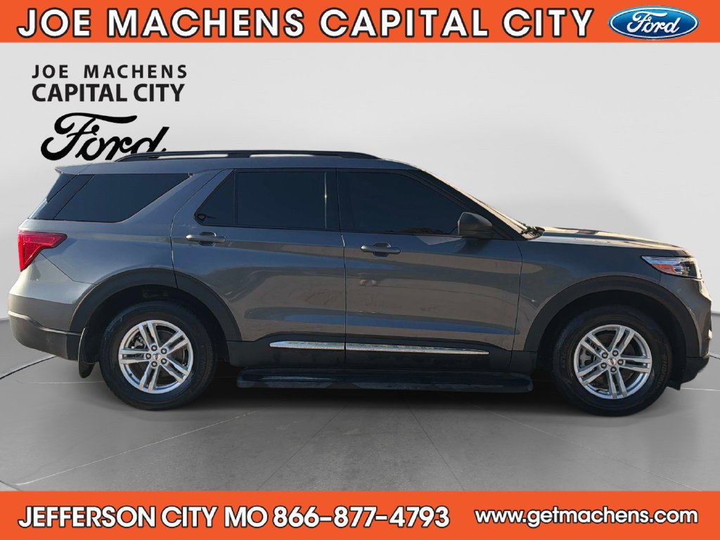 Used 2023 Ford Explorer XLT w/ Class IV Trailer Tow Package AWD/4WD image 2