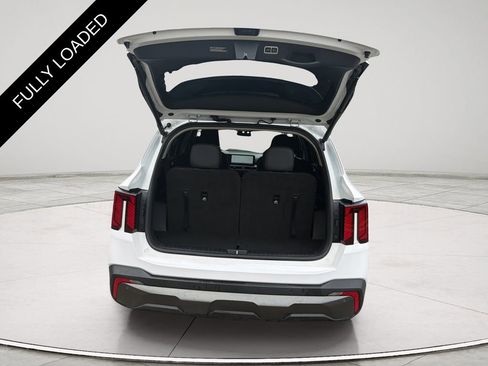 Used 2024 Kia Sorento SX image 19