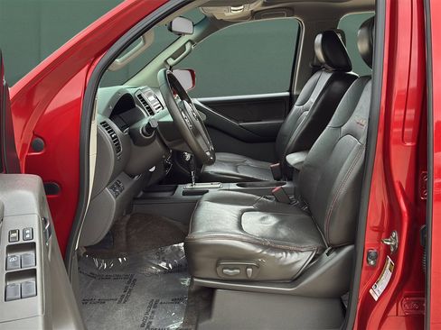 Used 2012 Nissan Frontier PRO-4X w/ Pro-4x Luxury Pkg image 28