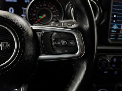 Certified 2022 Jeep Wrangler Unlimited Sahara image 38