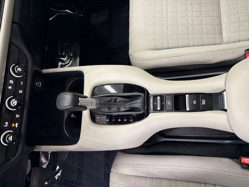 Used 2023 Honda HR-V LX image 29