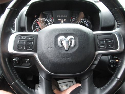Used 2021 RAM 2500 Big Horn w/ Night Edition AWD/4WD image 30