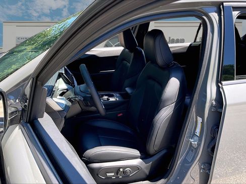 New 2026 Jeep Cherokee Limited AWD/4WD image 9