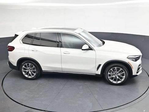 Used 2021 BMW X5 xDrive40i w/ Premium Package 3 AWD/4WD image 22