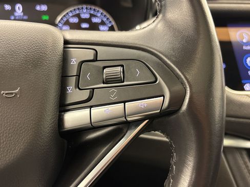 Used 2022 Cadillac XT6 Luxury w/ LPO, Floor Liner Package AWD/4WD image 23