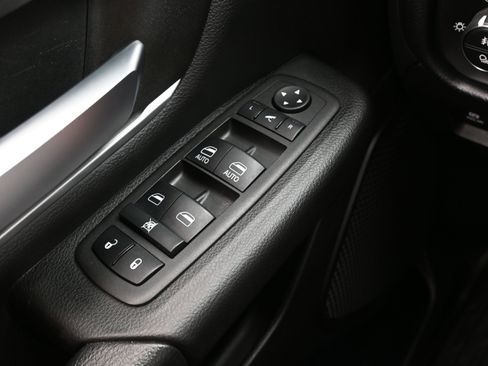 Used 2022 RAM 1500 Big Horn image 42