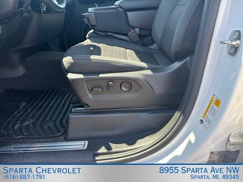 Used 2023 Chevrolet Silverado 1500 LT AWD/4WD image 13