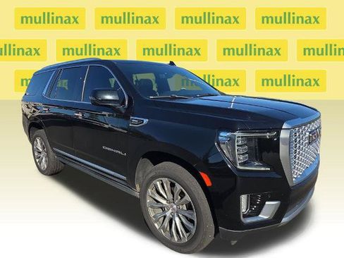 Used 2021 GMC Yukon Denali w/ Denali Premium Package AWD/4WD image 1