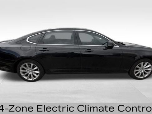 Used 2018 Volvo S90 T6 Momentum w/ Convenience Package AWD/4WD image 5