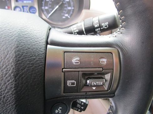 Used 2019 Lexus GX 460 Premium image 18