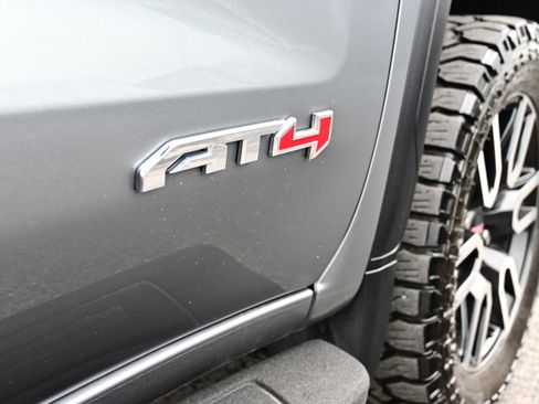 Used 2022 GMC Sierra 1500 AT4 w/ AT4 Preferred Package AWD/4WD image 11