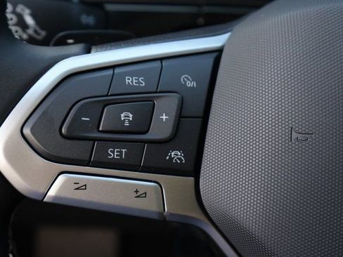 New 2026 Volkswagen Atlas SE image 21