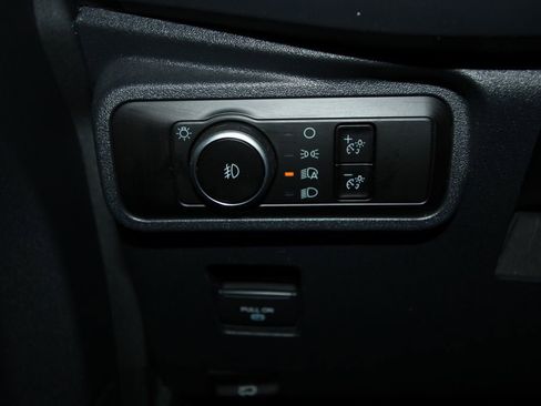 Used 2025 Ford Bronco Outer Banks image 9