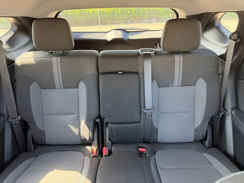 Used 2025 Chevrolet Blazer LT image 38