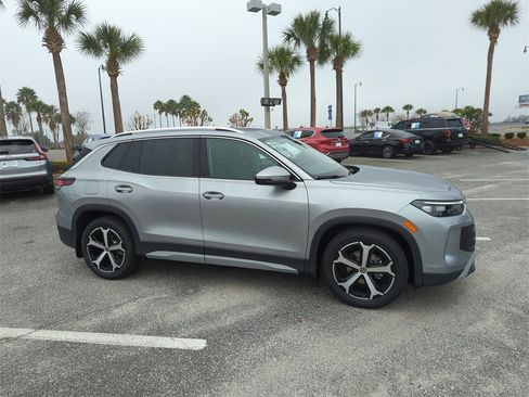 New 2026 Volkswagen Tiguan SE image 2