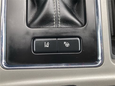 Used 2018 Ford F150 Lariat w/ Equipment Group 502A Luxury image 16