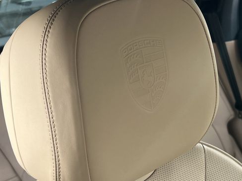 Certified 2023 Porsche Cayenne image 34