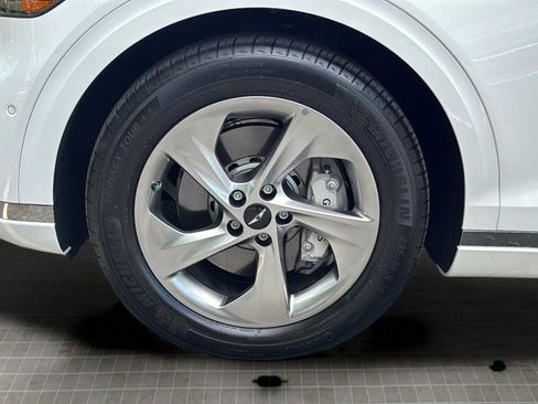 Certified 2026 Genesis GV70 2.5T Advanced AWD/4WD image 46