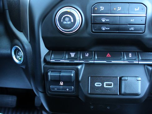 Used 2024 Chevrolet Silverado 3500 W/T w/ WT Convenience Package image 33