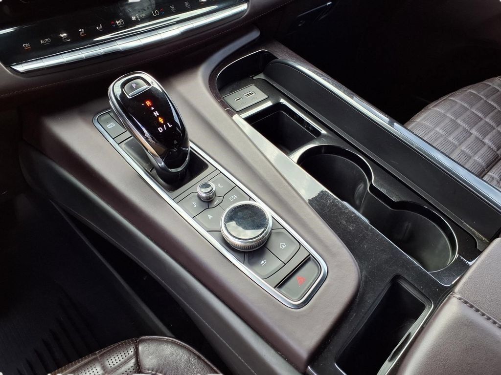 Used 2021 Cadillac Escalade Sport Platinum AWD/4WD image 12