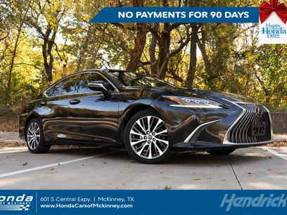 Used 2019 Lexus ES 350 w/ Luxury Package