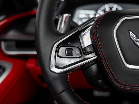 Used 2024 Chevrolet Corvette Stingray Premium Conv w/ 3LT image 37