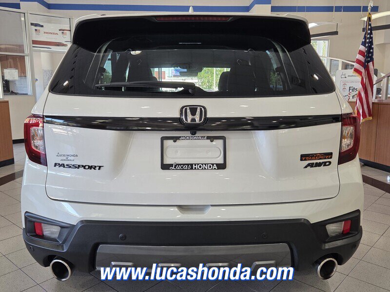 Used 2024 Honda Passport TrailSport image 5