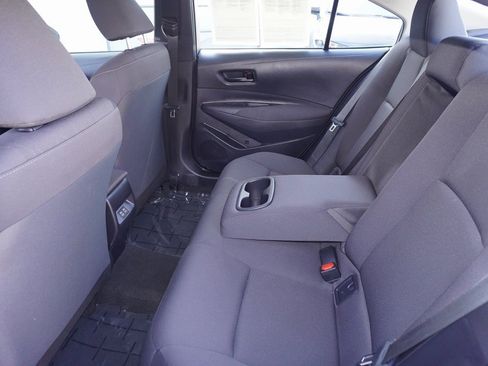 Certified 2025 Toyota Corolla LE image 9