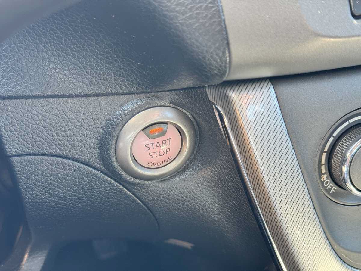 Used 2013 Nissan Sentra SR w/ Driver Pkg FWD image 43