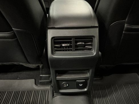 Used 2022 Ford Edge SEL w/ Convenience Package AWD/4WD image 22