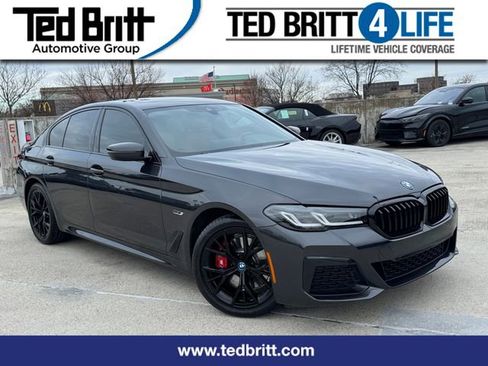 Used 2023 BMW 530e 530e iPerformance w/ M Sport Package image 1
