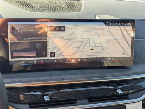 Used 2026 BMW X5 sDrive40i w/ Climate Comfort Package image 11