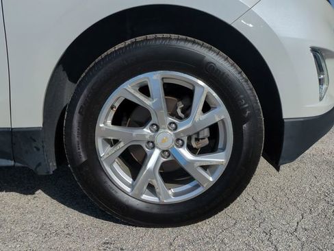 Used 2018 Chevrolet Equinox Premier image 11