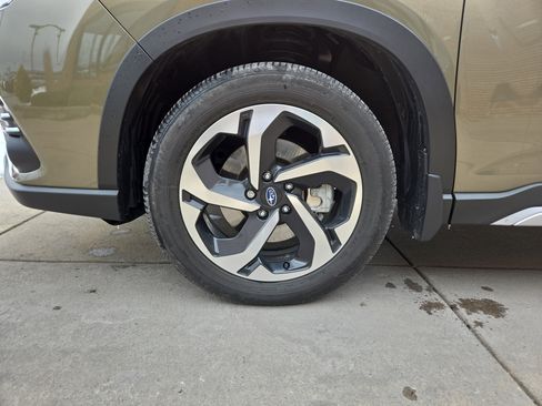 Used 2023 Subaru Forester Touring image 11