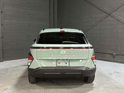 Used 2024 Hyundai Kona SEL FWD image 5
