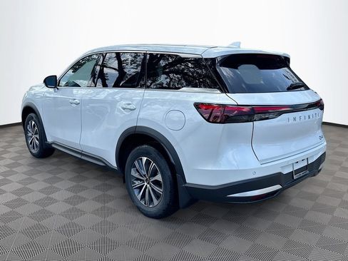 Used 2027 INFINITI QX60 Pure w/ Cargo Package FWD image 8