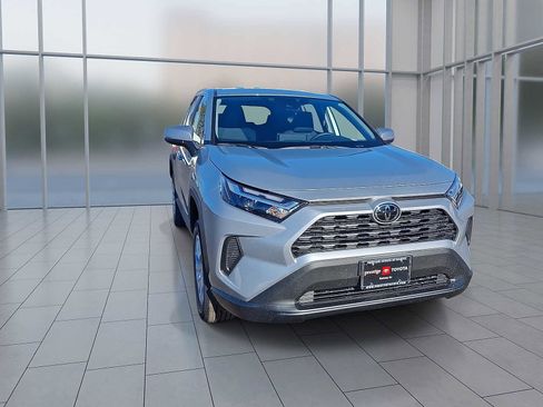 New 2025 Toyota RAV4 LE image 5