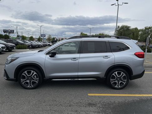 Used 2024 Subaru Ascent Limited w/ Technology Package AWD/4WD image 4