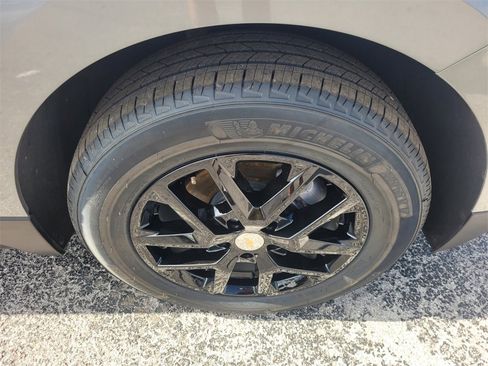 Certified 2023 Chevrolet Equinox LS w/ LS Convenience Package image 17