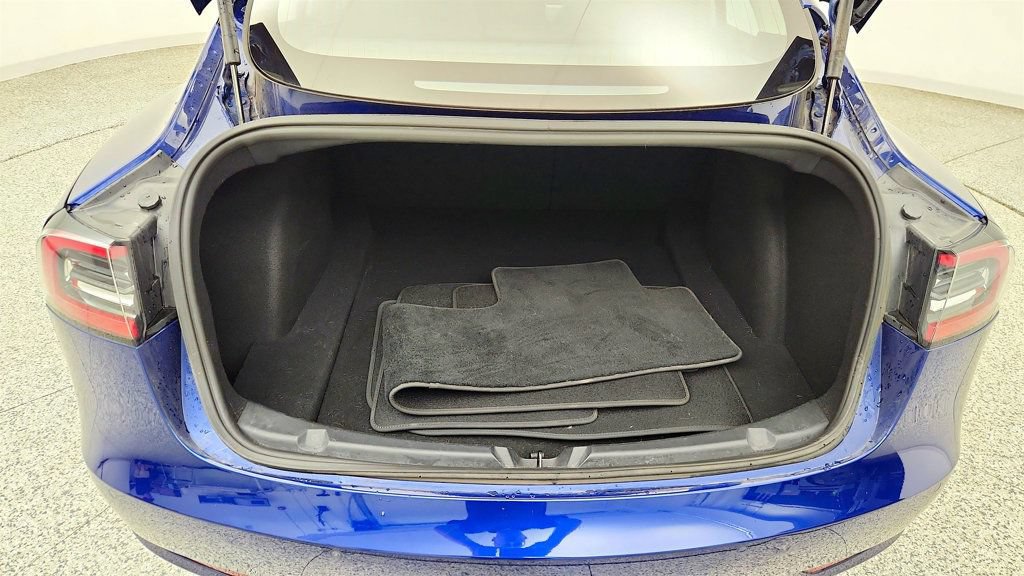Used 2018 Tesla Model 3 Long Range RWD image 26