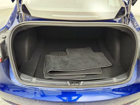 Used 2018 Tesla Model 3 Long Range RWD image 26
