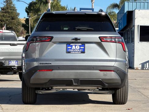 New 2026 Chevrolet Equinox LT image 7
