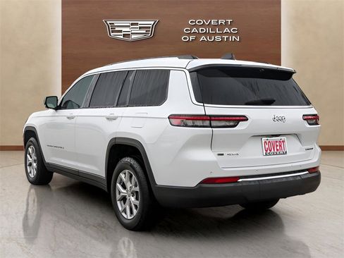 Used 2022 Jeep Grand Cherokee L Limited w/ Luxury Tech Group II image 3