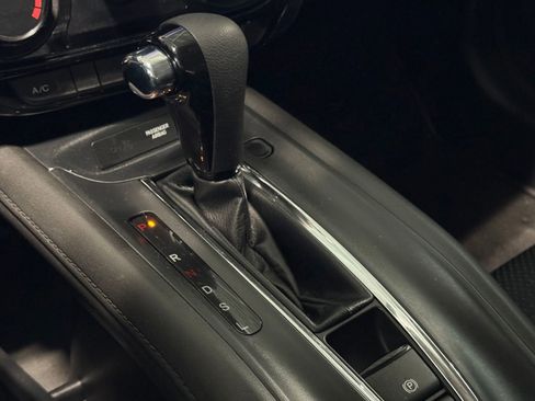 Used 2022 Honda HR-V LX image 22