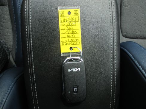 Used 2024 Kia Seltos S AWD/4WD image 20