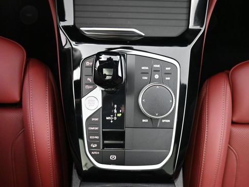 Used 2023 BMW X4 xDrive30i AWD/4WD image 19