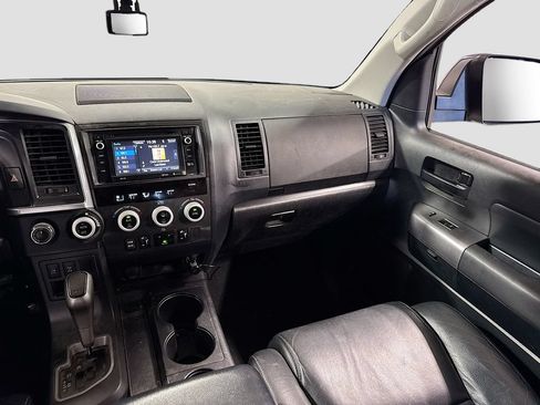 Used 2019 Toyota Sequoia TRD Sport w/ TRD Sport Premium Package AWD/4WD image 18