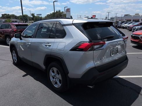 Certified 2025 Toyota RAV4 XLE w/ Convenience Package FWD image 5